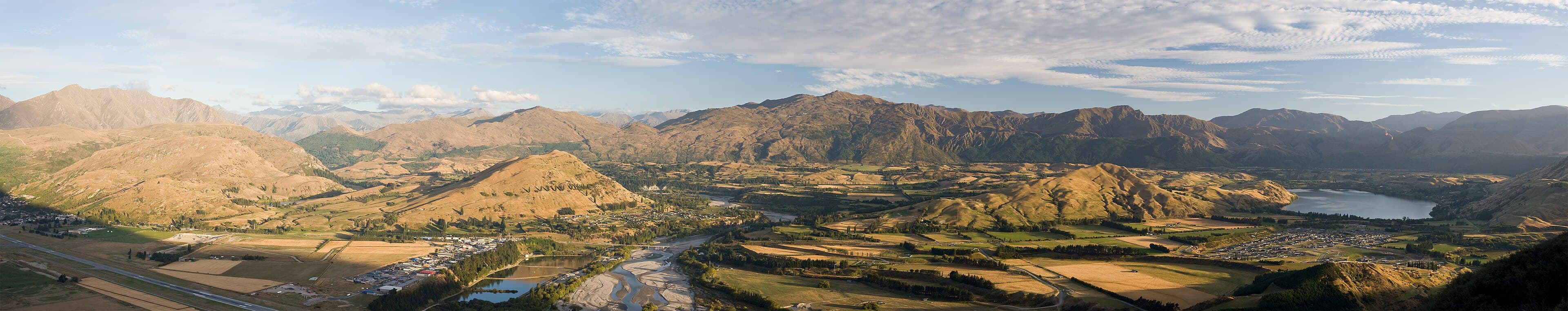 The Wakatipu basin at Frankton, with the Queenstown Airport runway on the valley floor